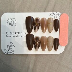 U-MI Studio Brown and Gold Handmade Nails